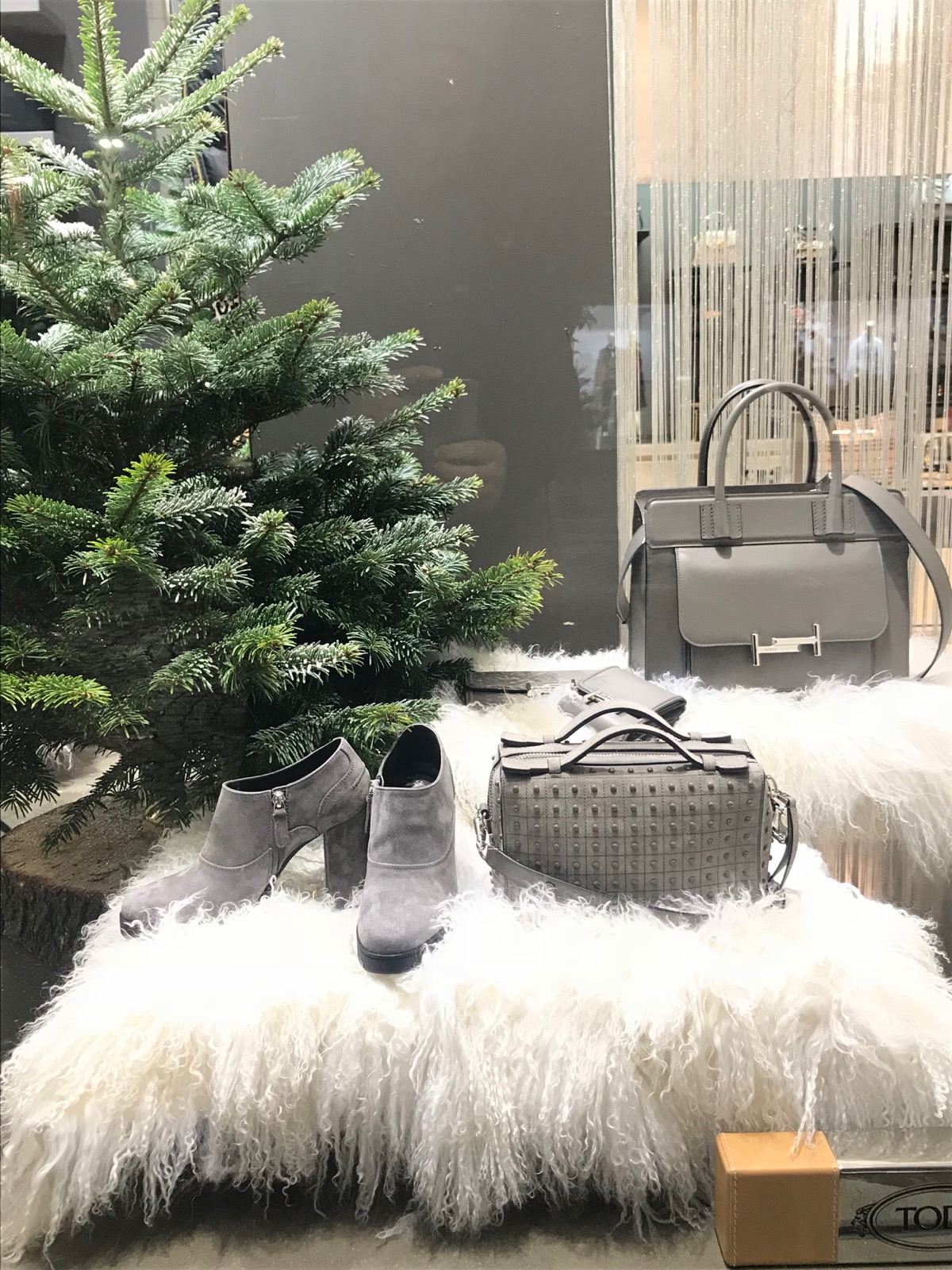 Tod’s Xmas’s window