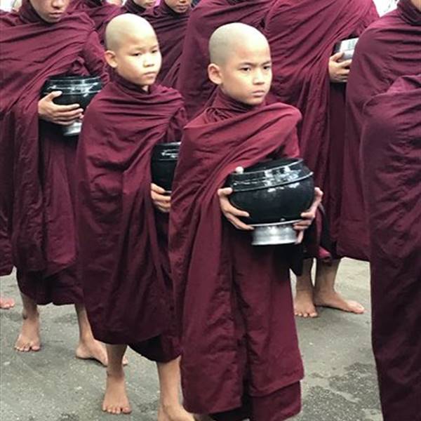 Myanmar | Amarapura, il monastero Mahandayon. |