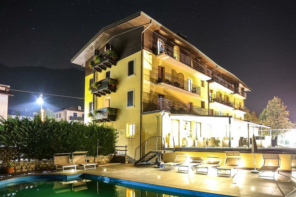 Hotel Mezzolago - Vacanza e relax