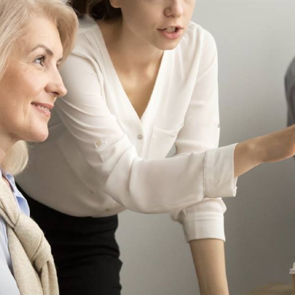 VUOI MIGLIORARE LA COMUNICAZIONE IN UFFICIO? CANCELLA IL “GENERATIONAL DIVIDE”