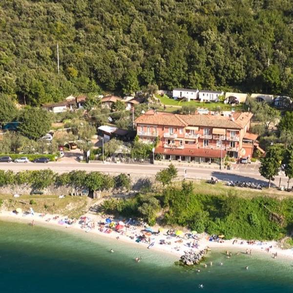 La spiaggia è di nuovo aperta!