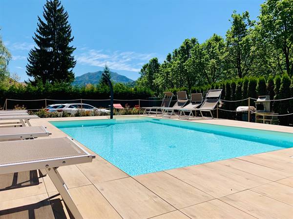 Ferienwohnungen mit Pool - Appartamenti con piscina
