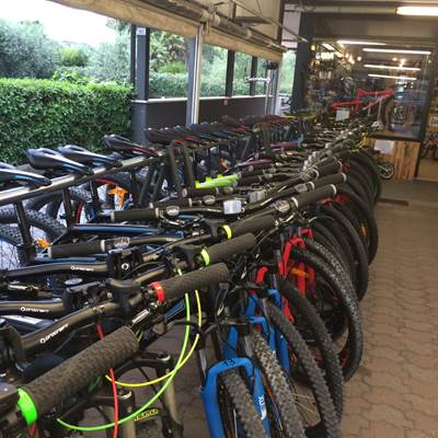 Fahrradverleih Gardasee - Torbole rent a Bike - Bike rent - Noleggio biciclette Torbole sul Garda