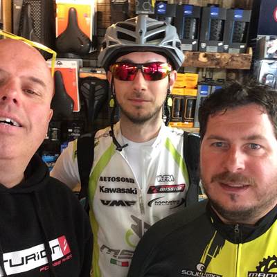 ivan e andrea    lake garda rent a bike neox centurion bikes