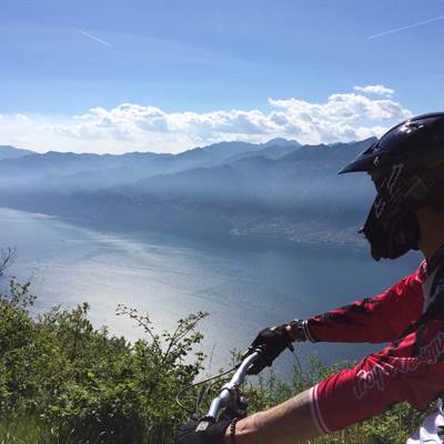 torbole bike shop  fahrradverleih  rent a bike lake garda centurion bikes thule