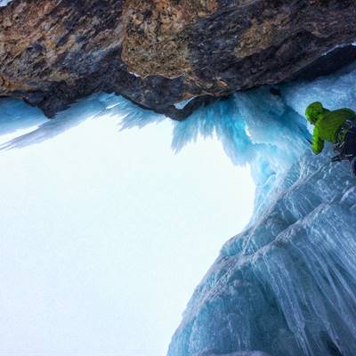 ice climbing dolomiti