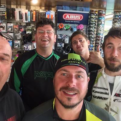 Stringus  grande amico storico   con amici torbole bike shop thule noleggio bike