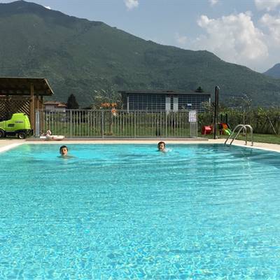 piscina collaudata, primo bagno dell’anno! - the first bath of the year in the pool