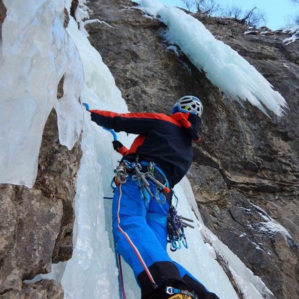 Ice climbing Dolomiti