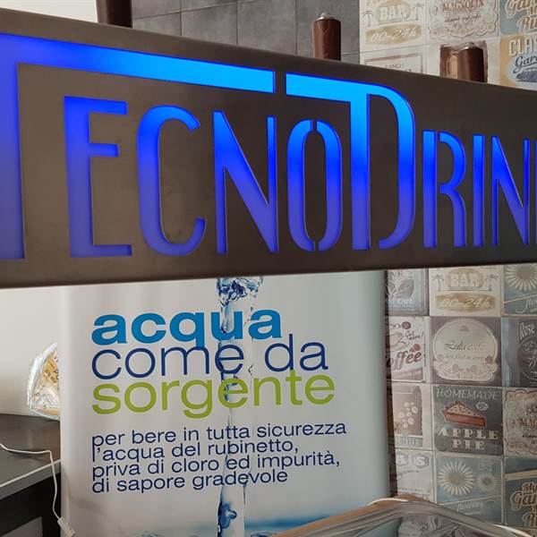 Realizzazioni | Tecnodrink Snc | Colonna personalizzata