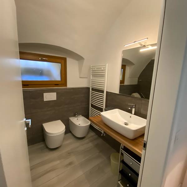Gallery | Ledro Service Tour | Bagno