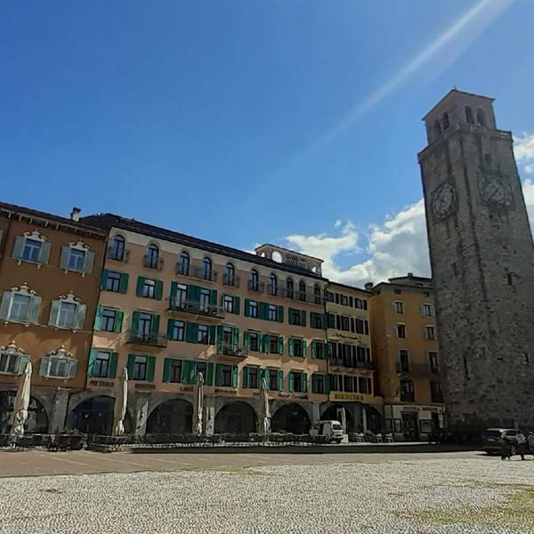 piazza 3 novembre