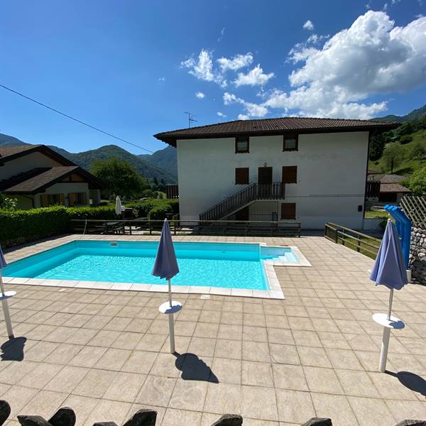 Gallery | Ledro Service Tour | piscina