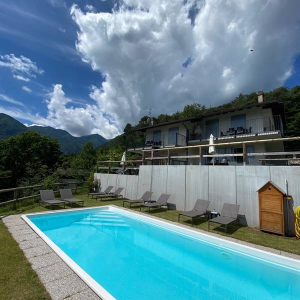 Gallery | Ledro Service Tour | piscina