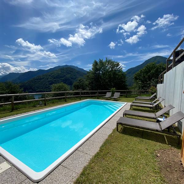 Gallery | Ledro Service Tour | piscina