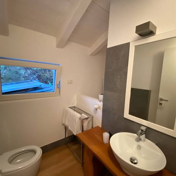 Gallery | Ledro Service Tour | bagno