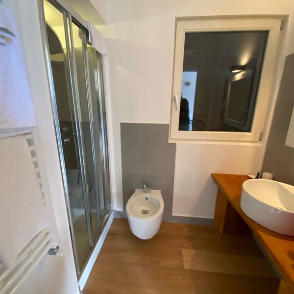 Gallery | Ledro Service Tour | bagno