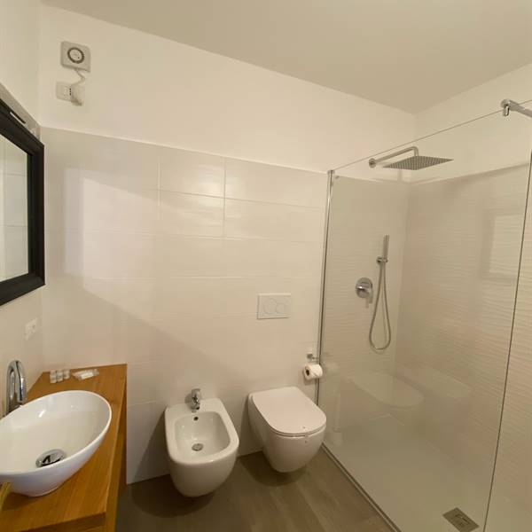 Gallery | Ledro Service Tour | bagno 8