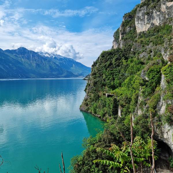 il lago - strada della Ponale