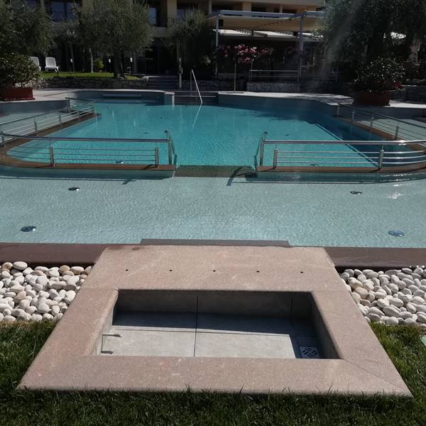 Malcesine - piscina Hotel Baia Verde