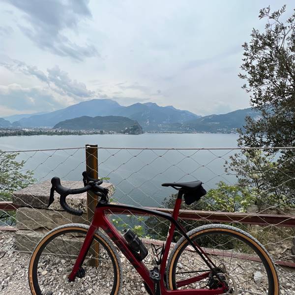 Gravel bikes - fahrradverleih am gardasee - bike rent - noleggio bici