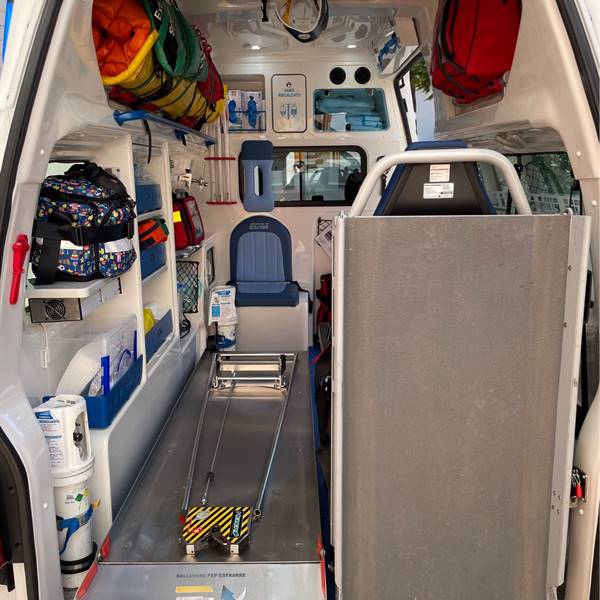 interno di una mostra ambulanza