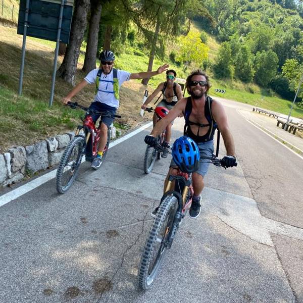 noleggia la tua bicicletta al lago di garda