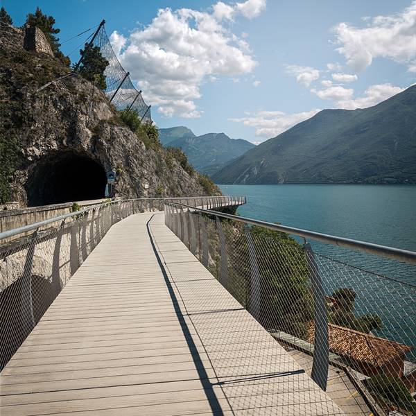 Noleggio bici, quad, scooter ed auto a Limone sul Garda