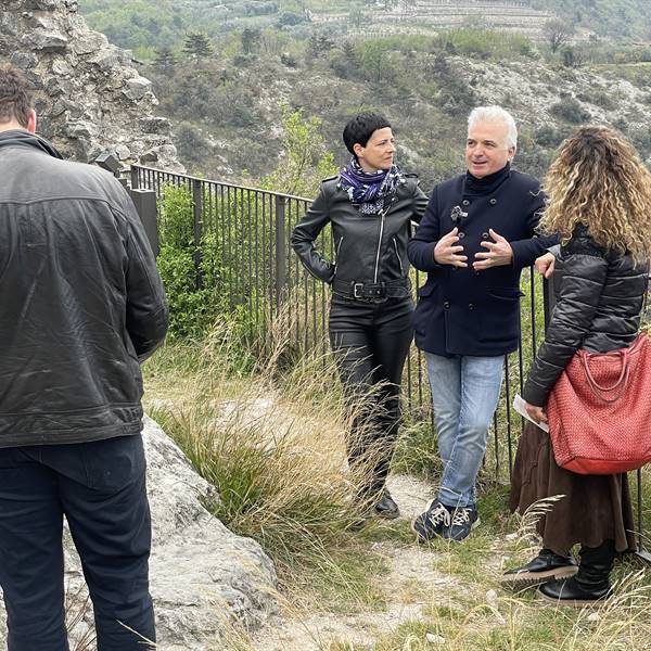 Castel Penede - Il primo cittadino "svela" il futuro Parco archeologico che sorgerà ai piedi dei ruderi di Castel Penede a Nago
