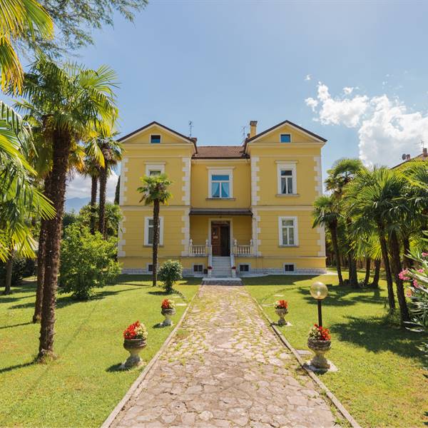 ARCO - Quadrilocale in Villa