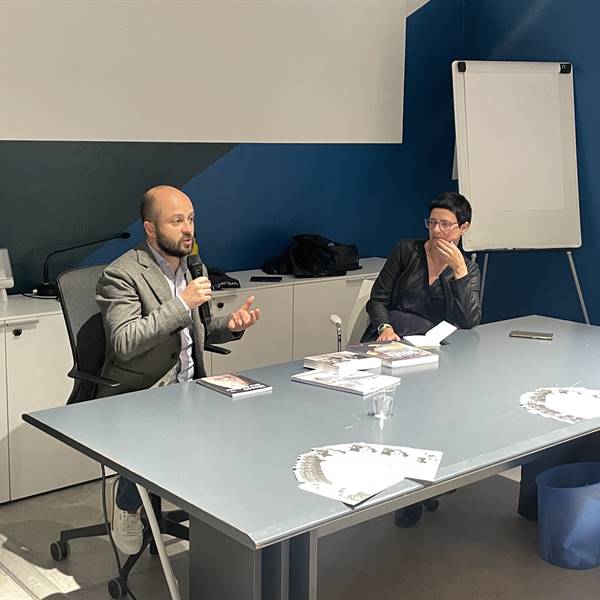 Incontro col direttore del MAG -