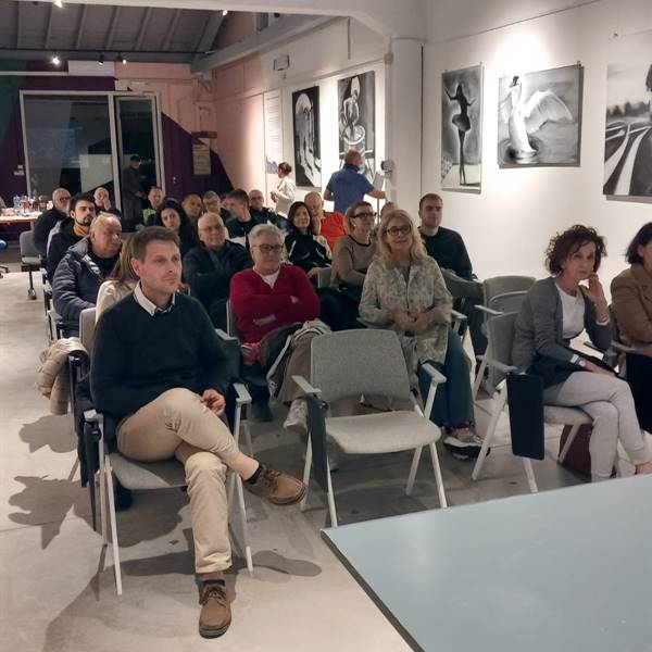 La colonizzazione italiana - Il pubblico presente in Sala corsi di B Hub Arco