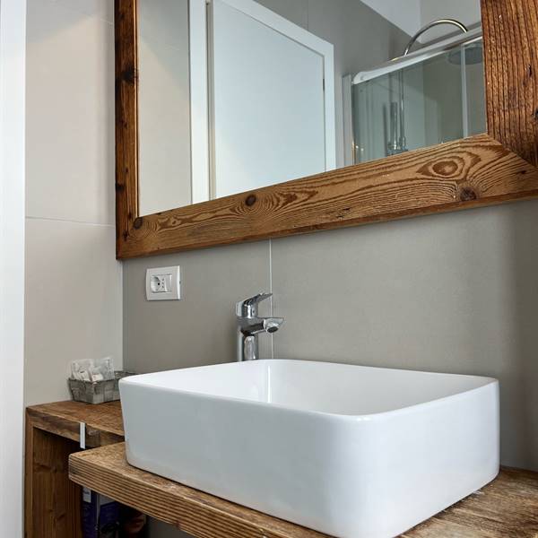 Gallery | Ledro Service Tour | Bagno
