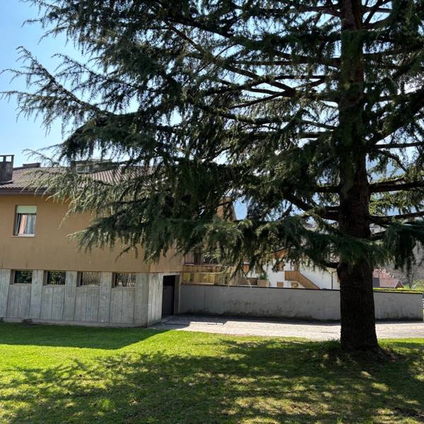 Gallery | Ledro Service Tour | giardino