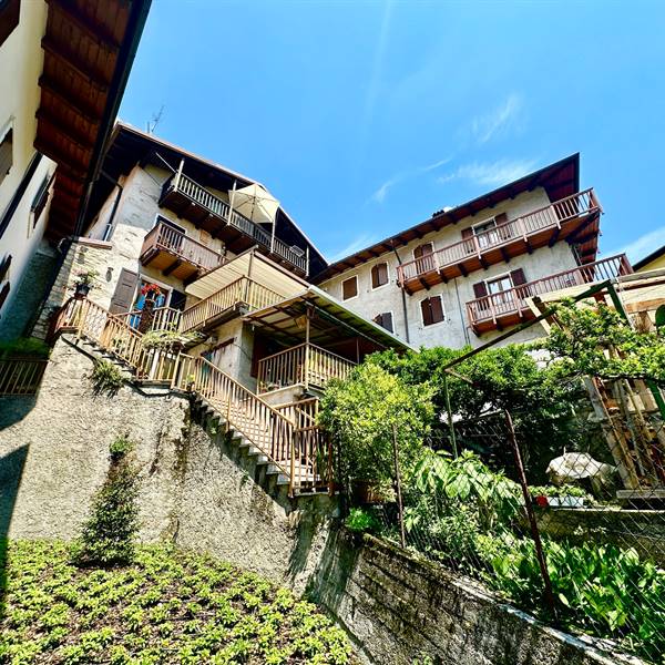 TENNO - QUADRILOCALE CON VISTA LAGO