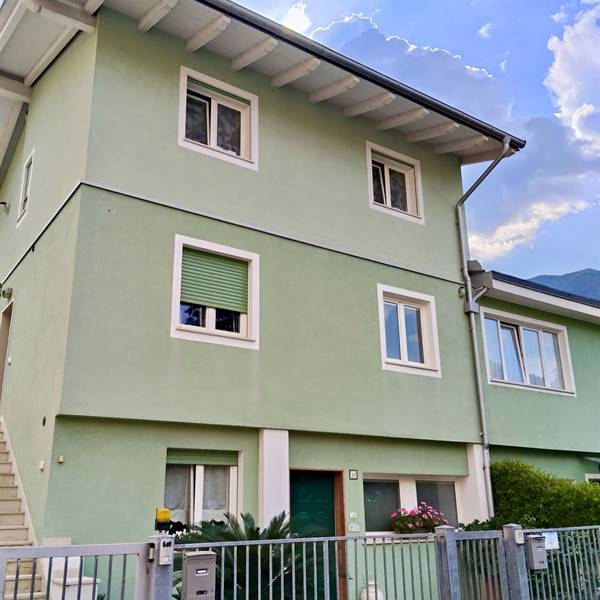 RIVA - TRILOCALE CON GRANDE TERRAZZO