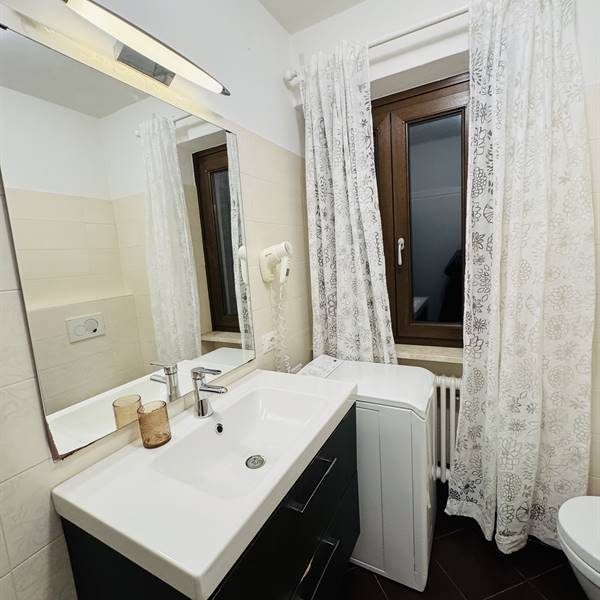 Gallery | Ledro Service Tour | Bagno