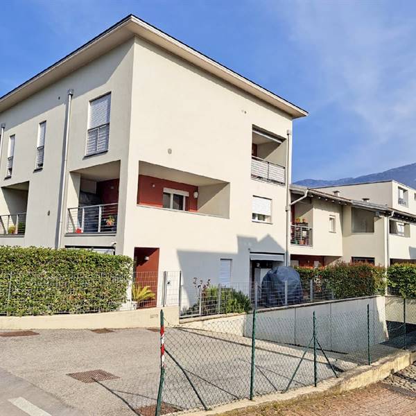 ARCO - TRILOCALE CON GIARDINO