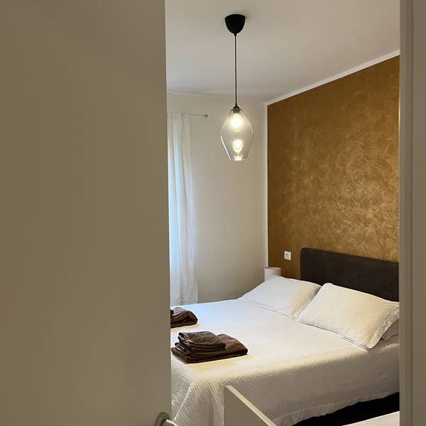 Gallery | Ledro Service Tour | Camera da letto 1  