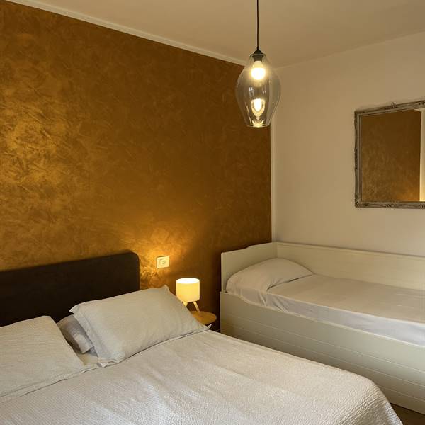 Gallery | Ledro Service Tour | Camera da letto 1  