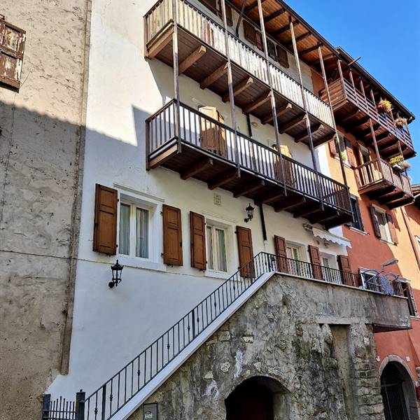 RIVA - QUADRILOCALE A DUE PASSI DAL CENTRO