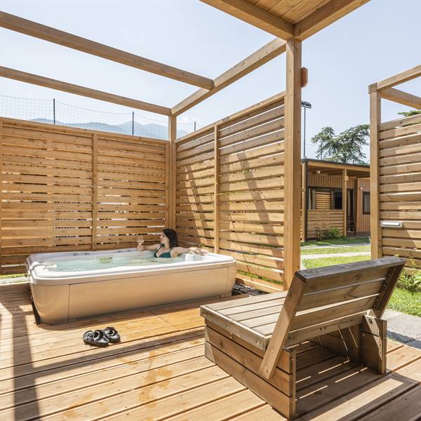 jacuzzi
