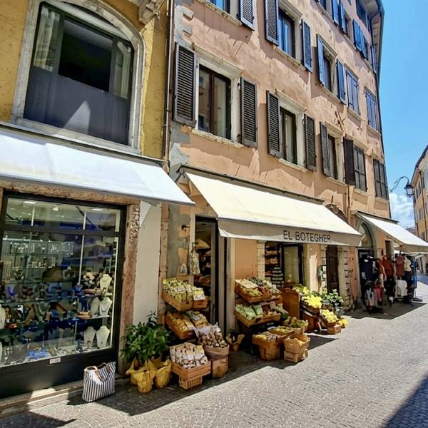 RIVA - BILOCALE IN CENTRO