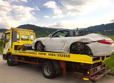incidente Porsche Cabrio