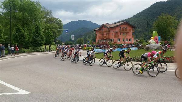 sempre  il giro d'Italia Hotel Sport ledro