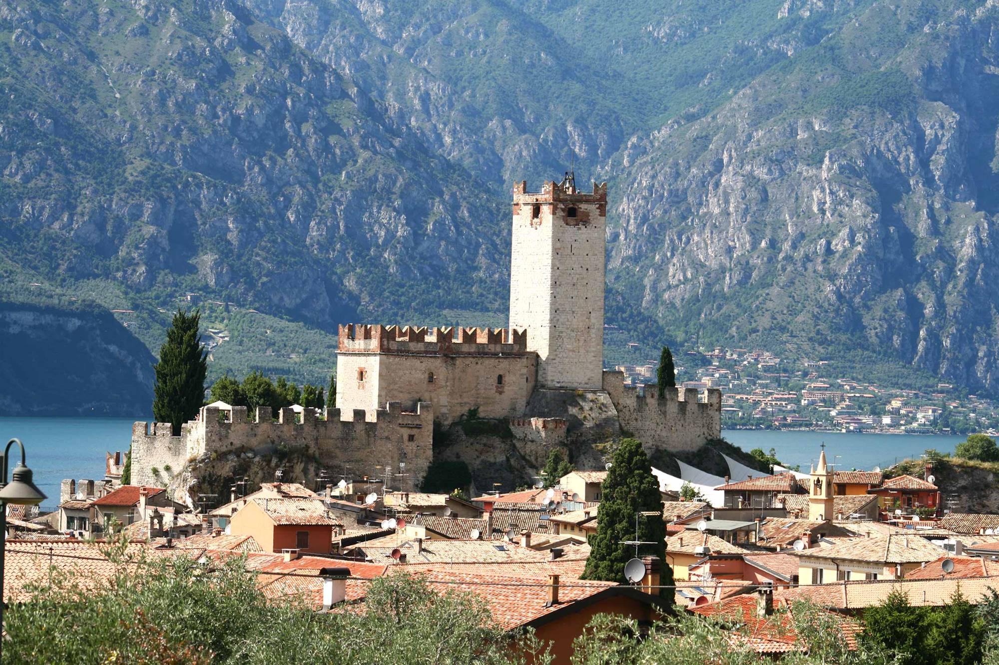 Visita guidata al centro storico Malcesine e al suo castello