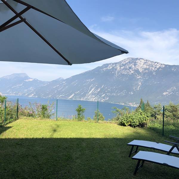 Appartamento Un Balcone Sul Garda