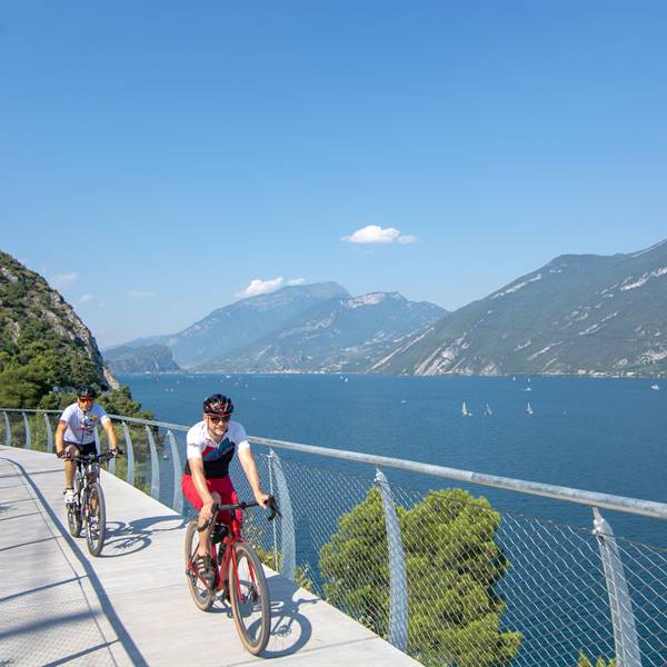 E-BIKE TOUR LIMONE SUL GARDA