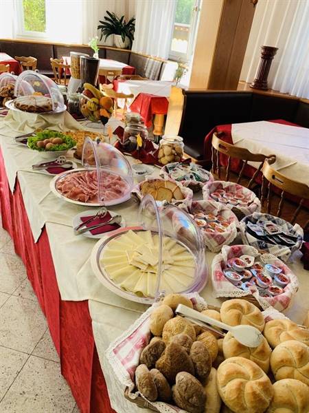 Le colazioni  dell’ ALPieve in Valle di Ledro